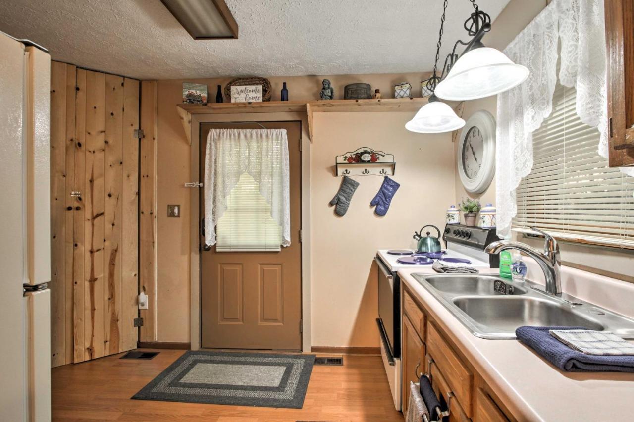Gatlinburg Home With Hot Tub About 4 Mi To Town! المظهر الخارجي الصورة