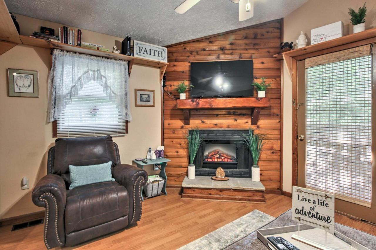 Gatlinburg Home With Hot Tub About 4 Mi To Town! المظهر الخارجي الصورة